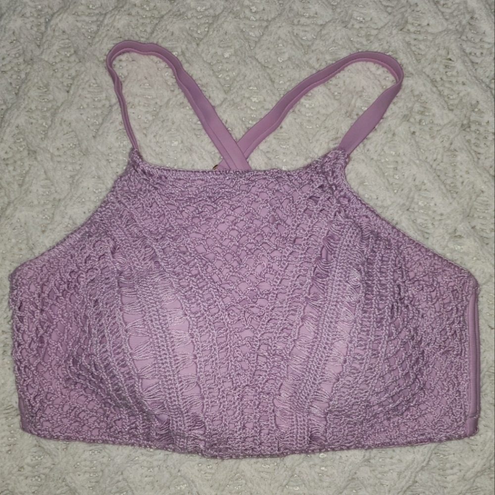 Xhilaration 14W Lilac Crochet Swim Top,  built in support pads, adjustable strap